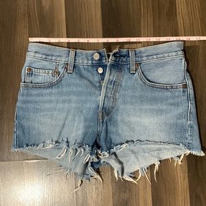 Levi’s 501 Short Womens Size W27